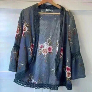 Floral kimono, Style Mid Length